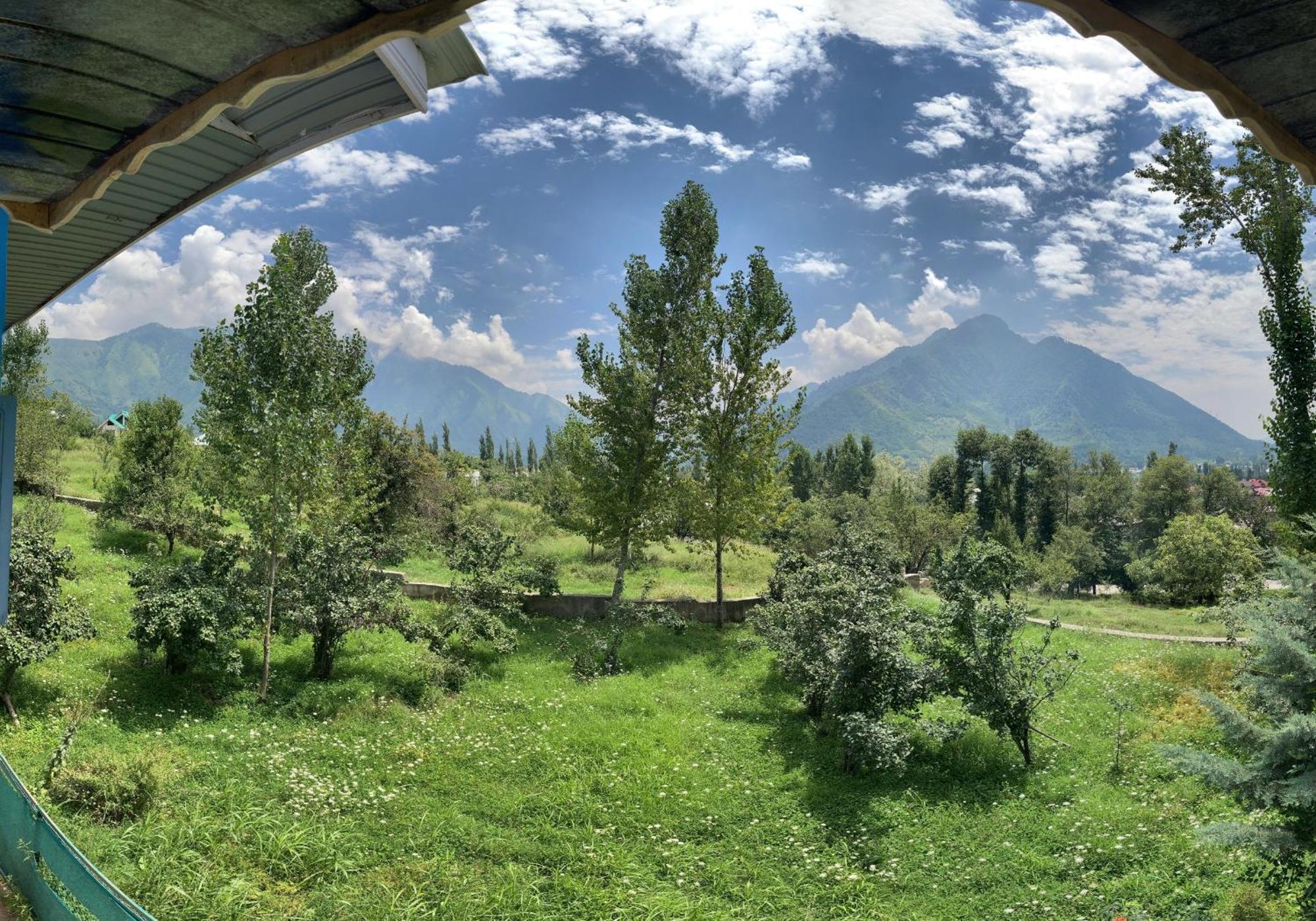 Nasheman Resorts Сринагар Экстерьер фото